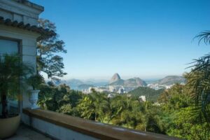 Can a foreigners own property in Brazil?